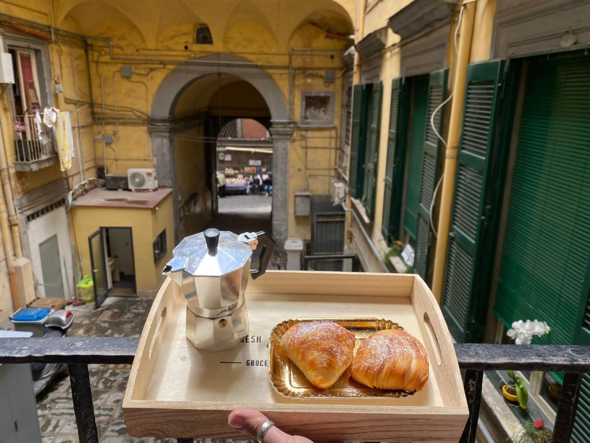 Home In Love: Vicoletto Dei Presepi Nápoly Kültér fotó